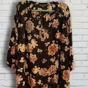 2xl Rose & Olive floral blouse
